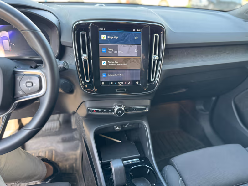Volvo XC40 - 18