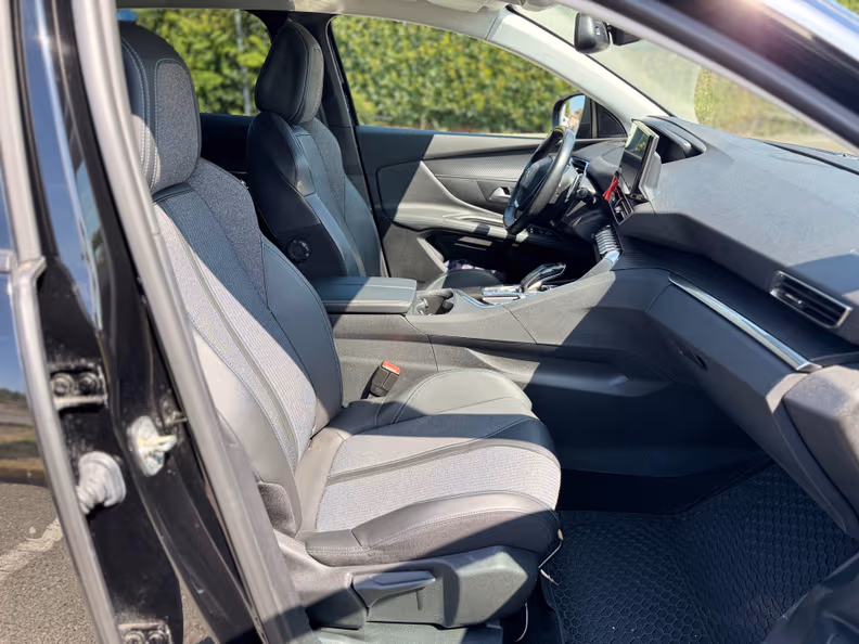 Peugeot 3008 - 25