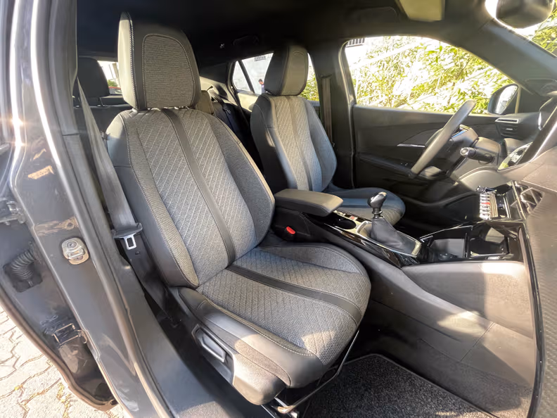 Peugeot 2008 - 29