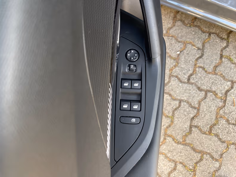 Peugeot 2008 - 39