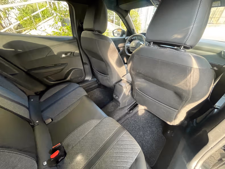 Peugeot 2008 - 37