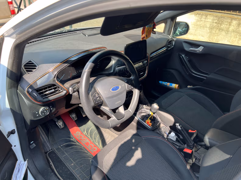 Ford Fiesta - 10