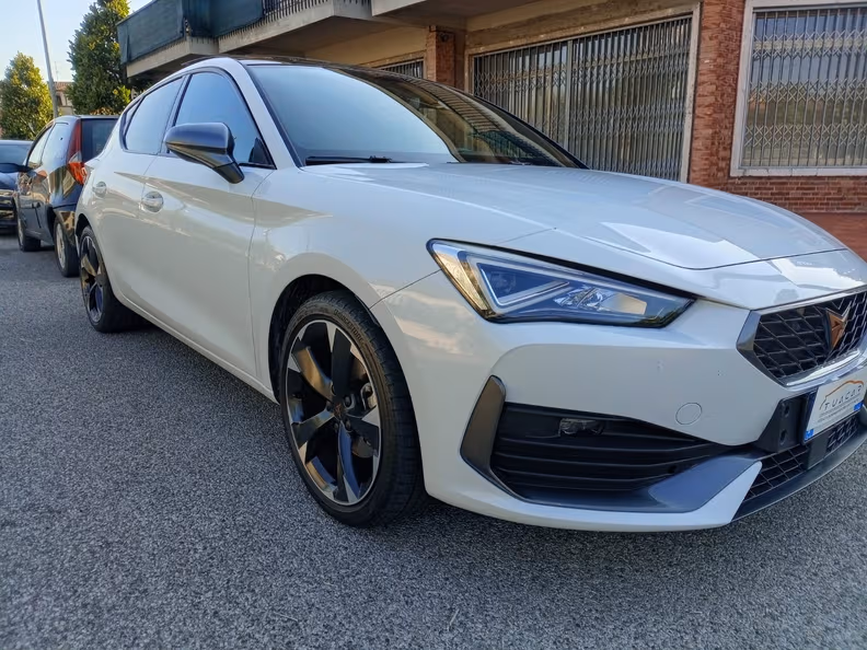 Cupra León - 3