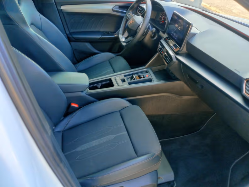 Cupra León - 32
