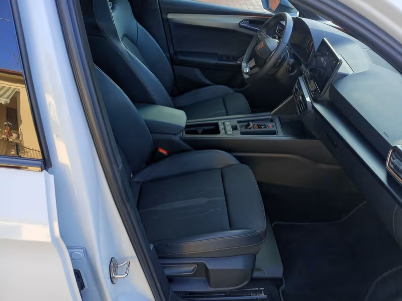 Cupra León - 33