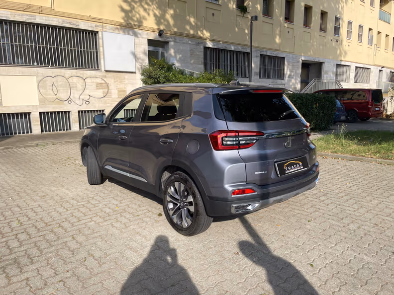 DR Automobiles DR5 - 7