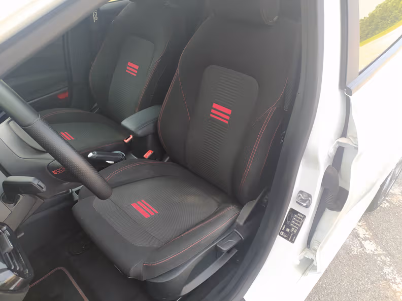 Ford Fiesta - 31