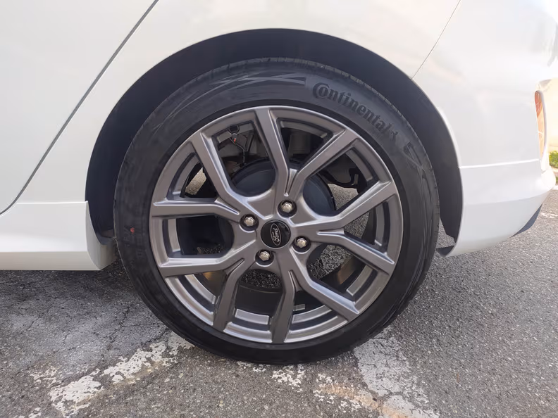 Ford Fiesta - 25