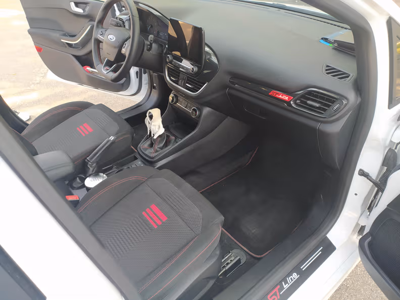 Ford Fiesta - 9