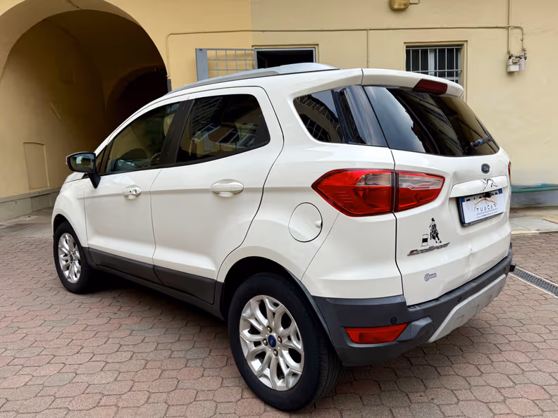 Ford EcoSport - 7