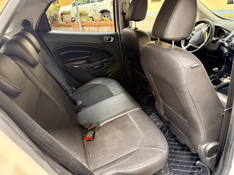 Ford EcoSport - 27