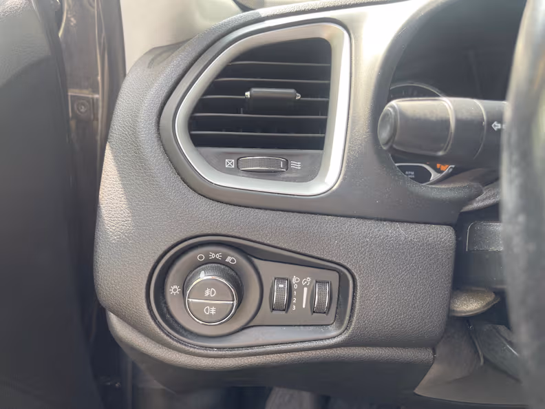 Jeep Renegade - 19