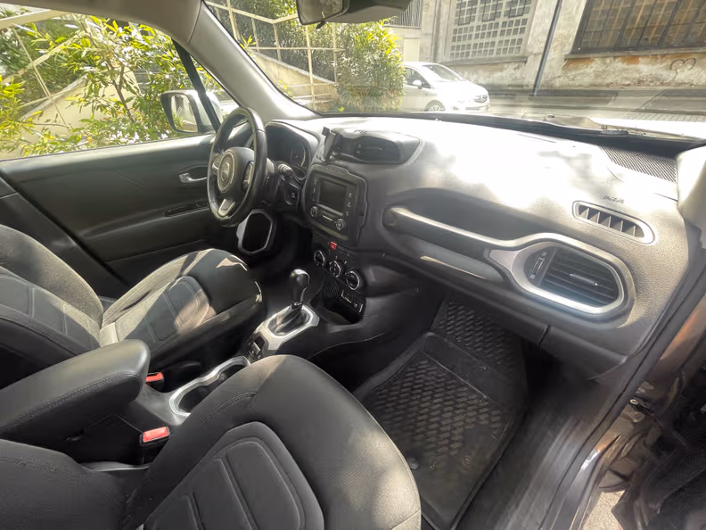 Jeep Renegade - 29