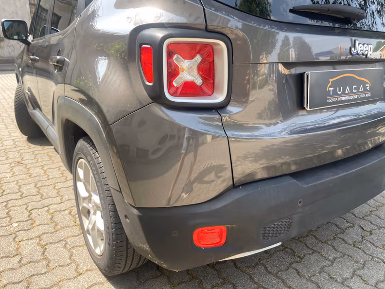 Jeep Renegade - 40