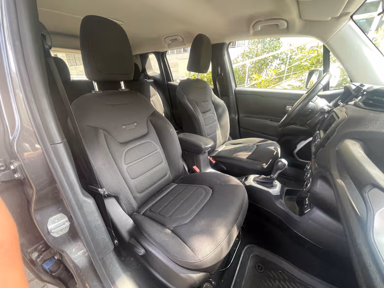 Jeep Renegade - 28