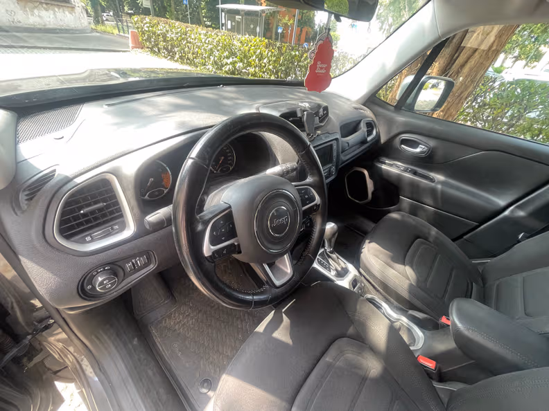 Jeep Renegade - 21