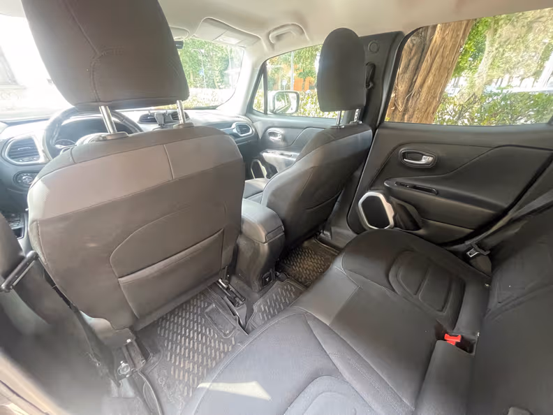 Jeep Renegade - 33