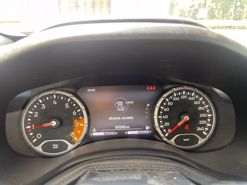 Jeep Renegade - 12