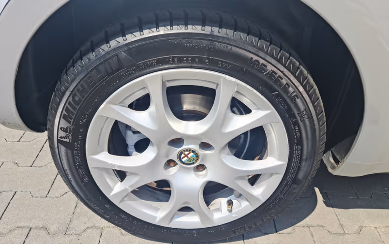 Alfa Romeo MiTo - 26