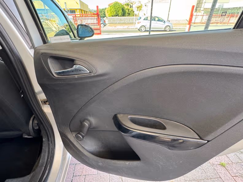 Opel Corsa - 23