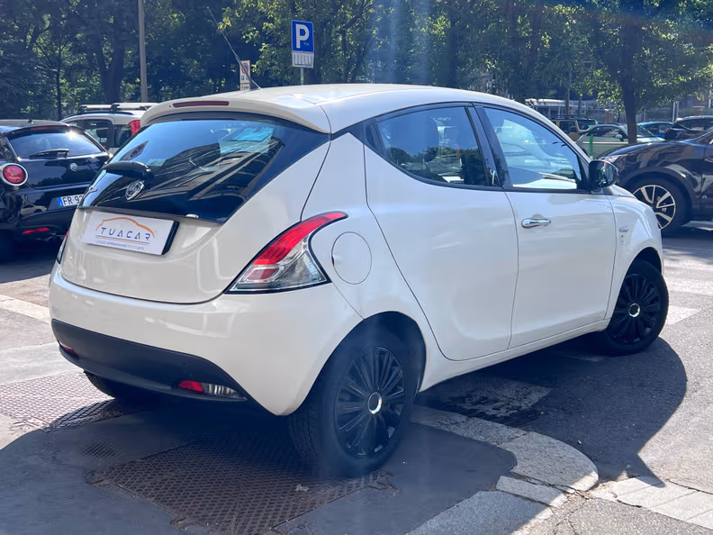 Lancia Ypsilon - 30