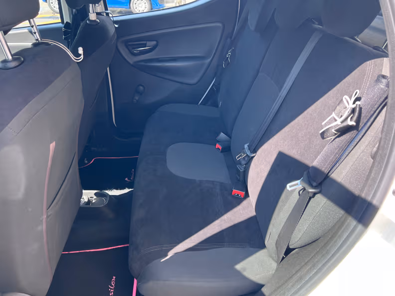 Lancia Ypsilon - 13