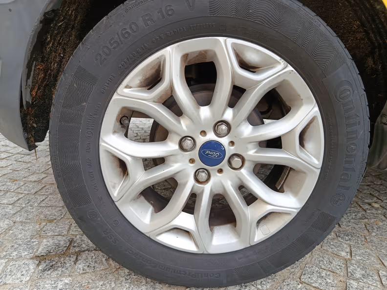 Ford EcoSport - 11