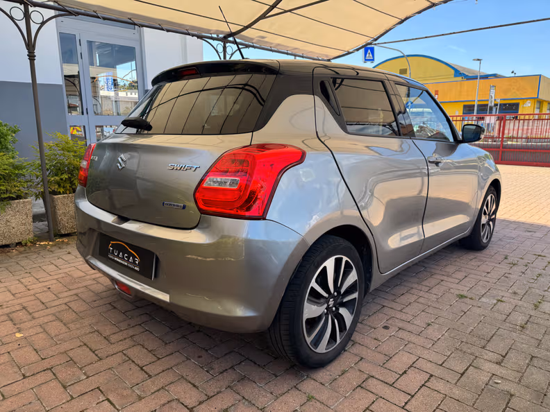 Suzuki Swift - 4