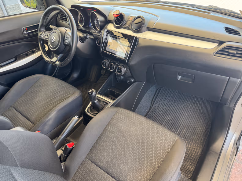 Suzuki Swift - 8