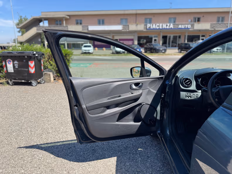 Renault Clio - 13