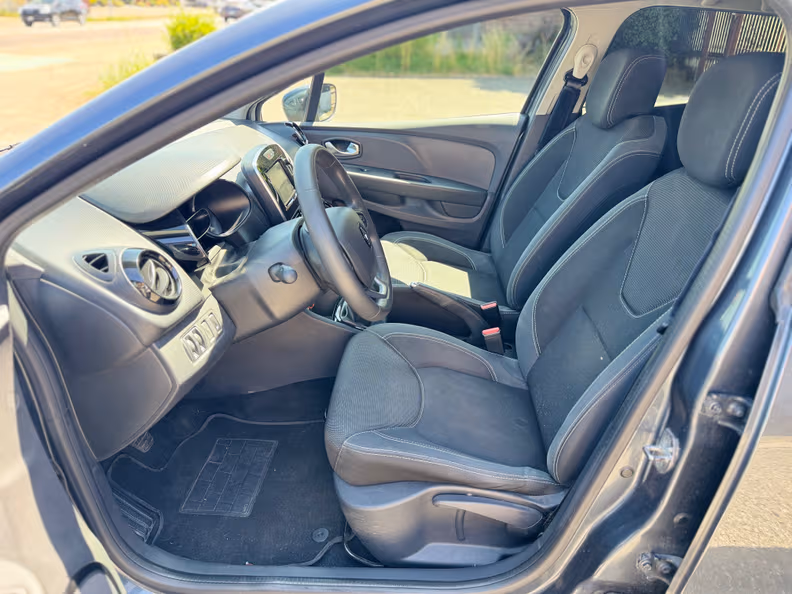 Renault Clio - 14