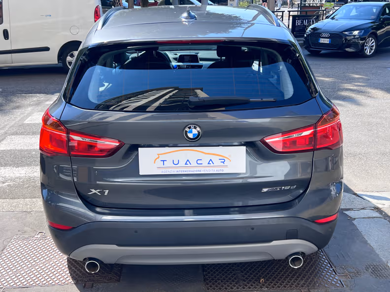 BMW X1 - 11