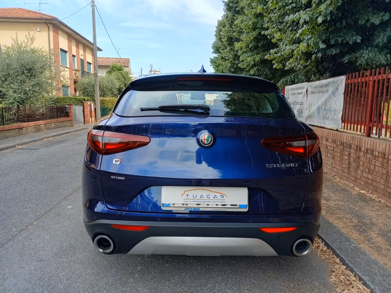 Alfa Romeo Stelvio - 6
