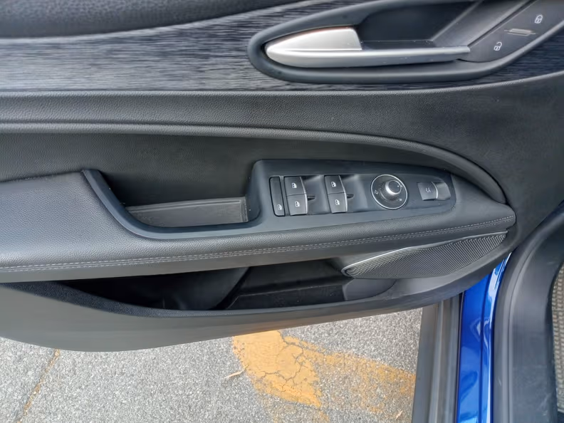 Alfa Romeo Stelvio - 20
