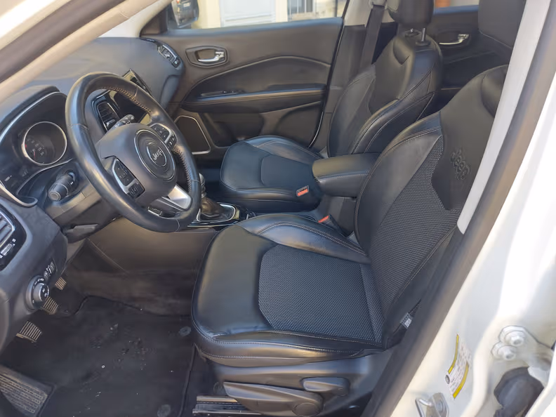 Jeep Compass - 13