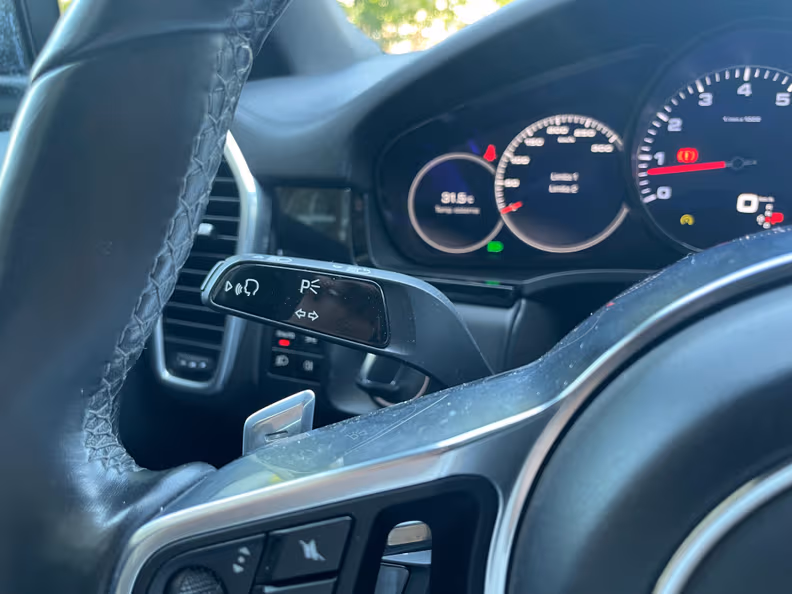 Porsche Cayenne - 24