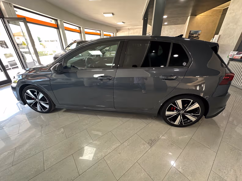 VW Golf - 2
