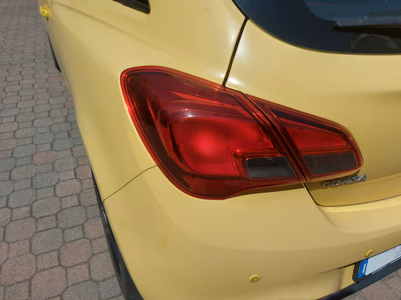 Opel Corsa - 10