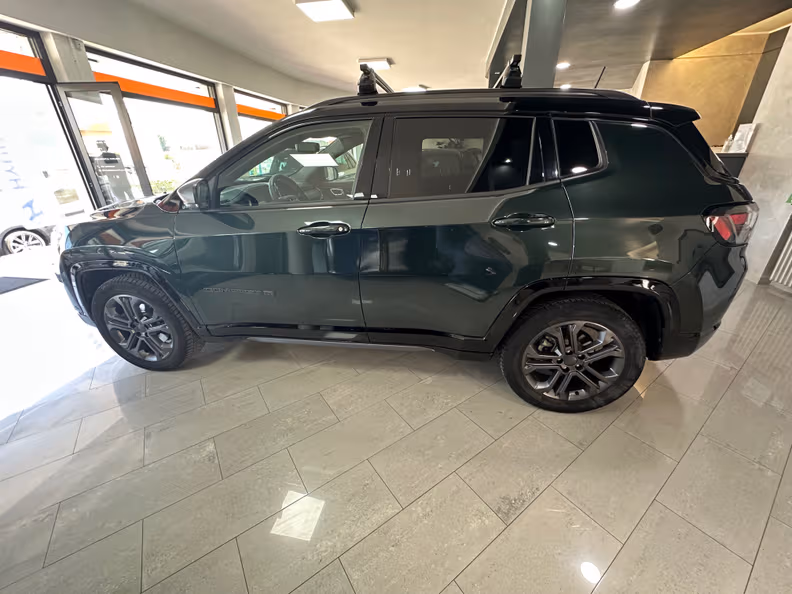 Jeep Compass - 2
