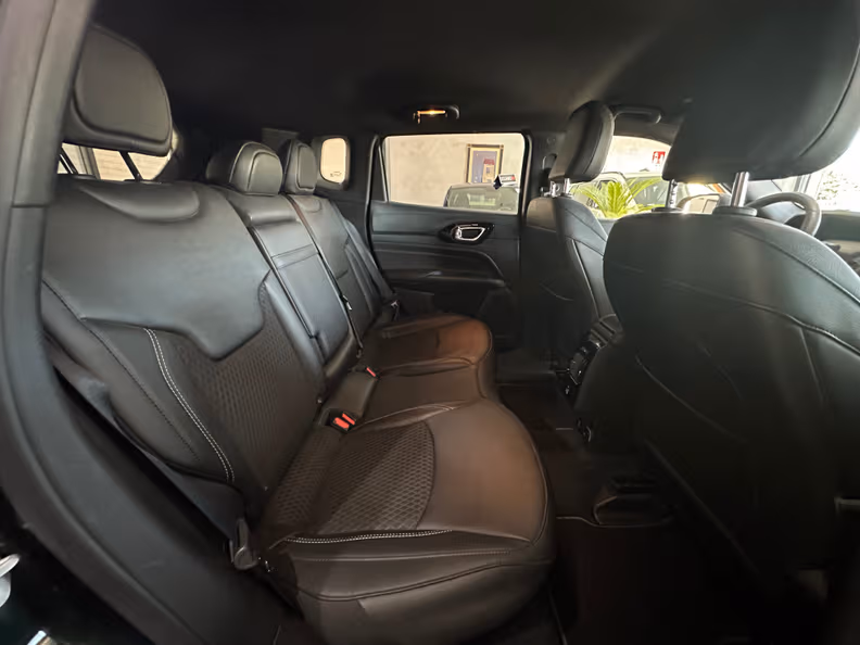 Jeep Compass - 13