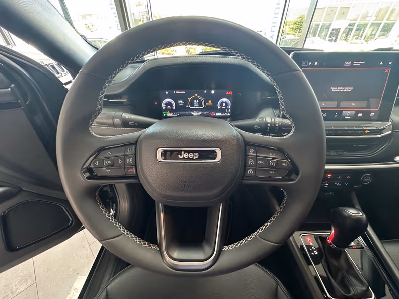 Jeep Compass - 8