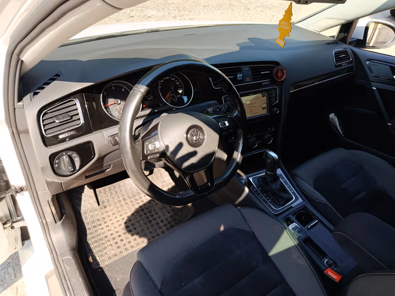 VW Golf - 11