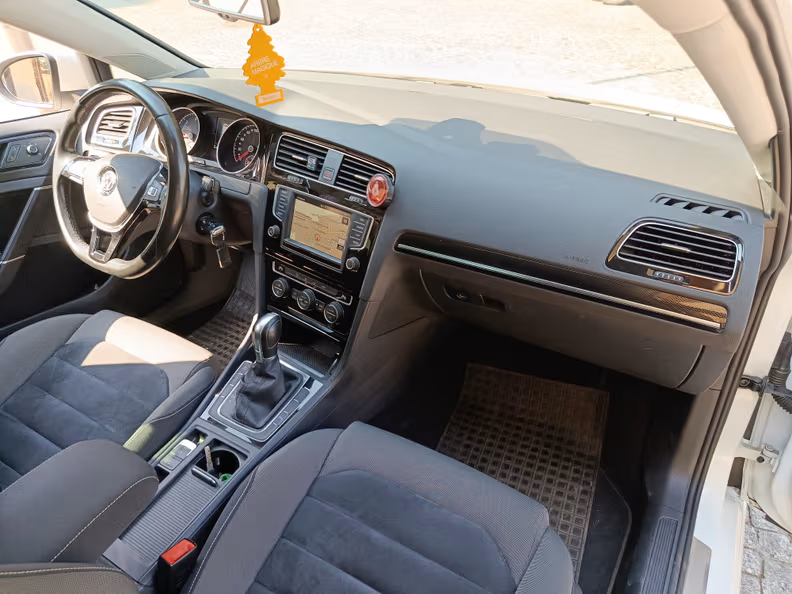 VW Golf - 25