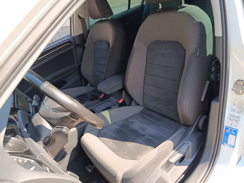 VW Golf - 10