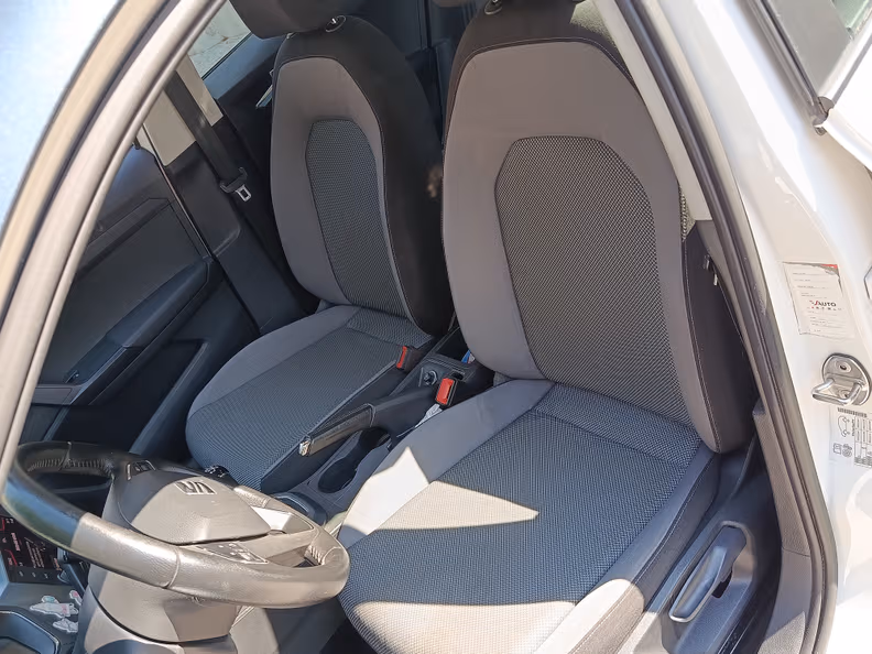 Seat Arona - 14
