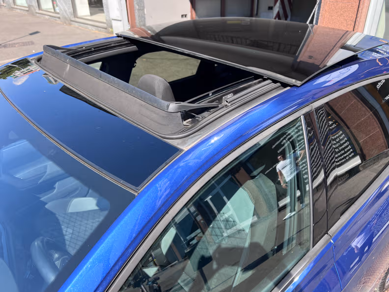 Volkswagen Polo - 2