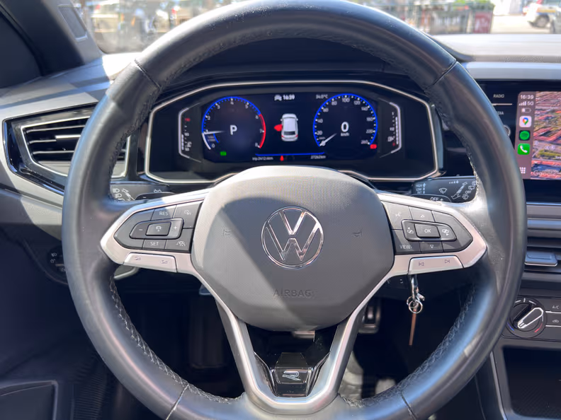 Volkswagen Polo - 32