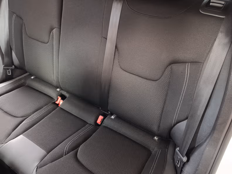 Jeep Renegade - 22