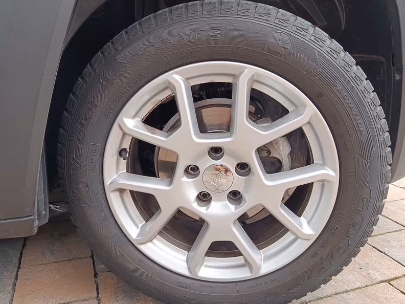 Jeep Renegade - 32