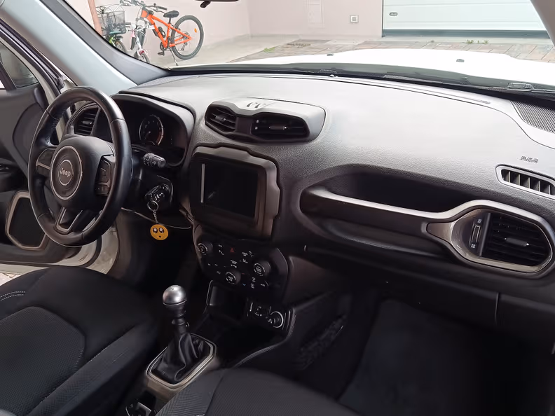 Jeep Renegade - 18
